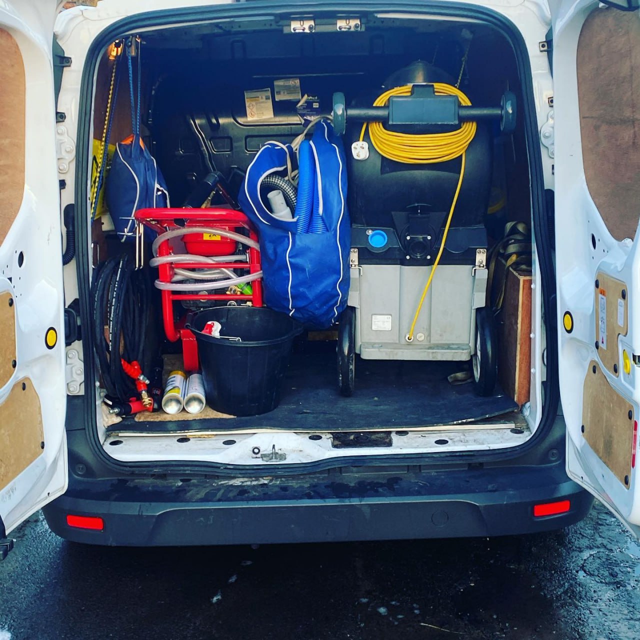Carpet Cleaning Services -D&S Carpet and Upholstery Cleaning in Cheshire